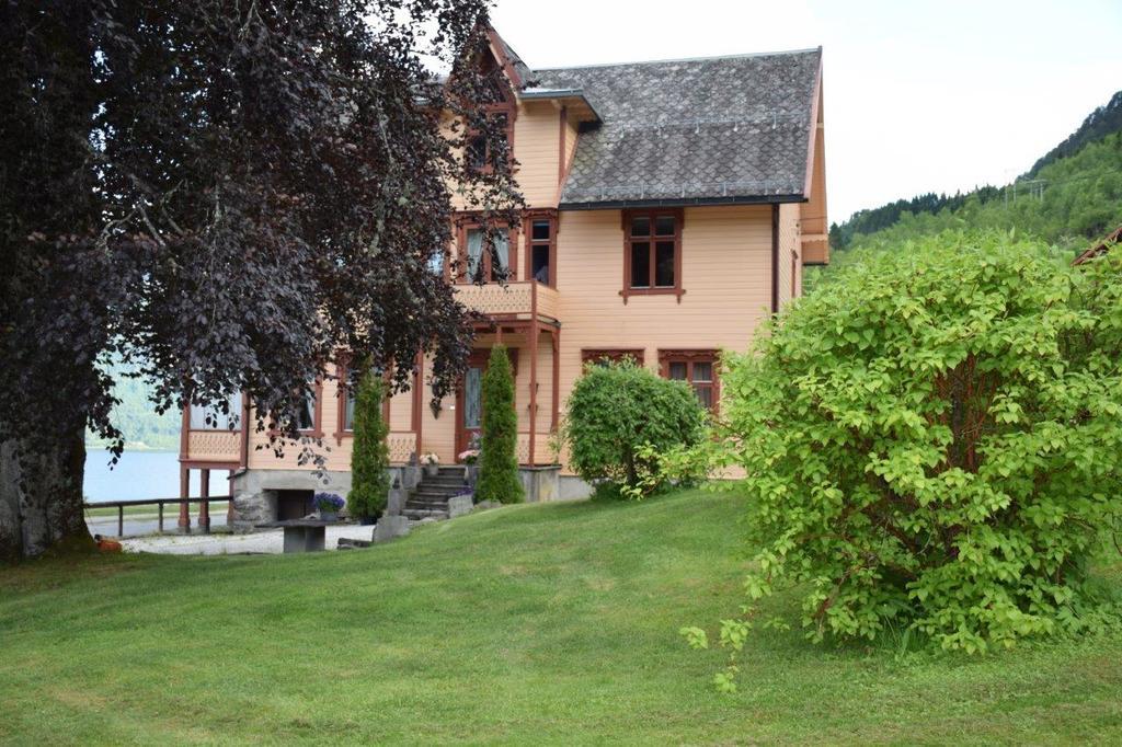 Отель Dosen Gard Luster Экстерьер фото